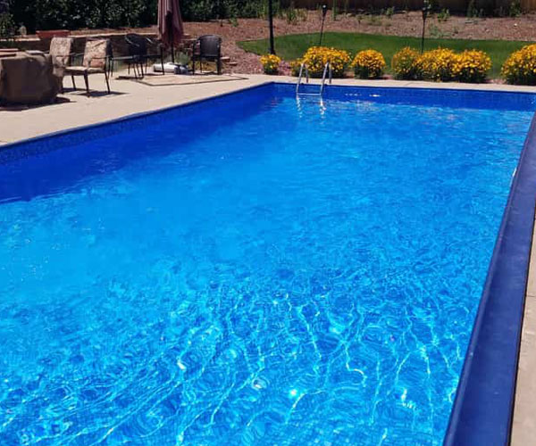 Pool service and maintenance work
