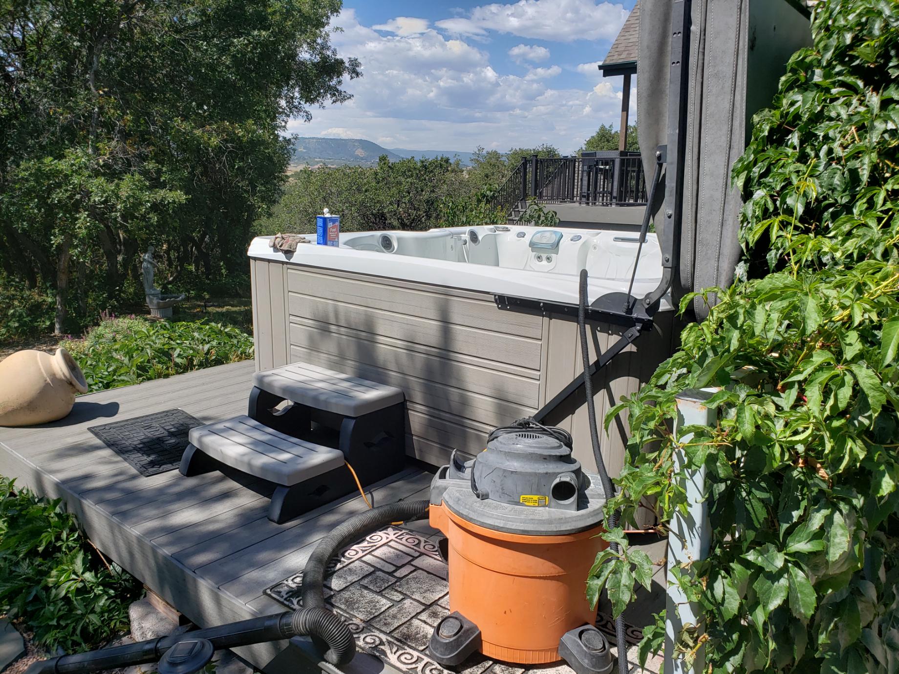 Outdoor pool installation